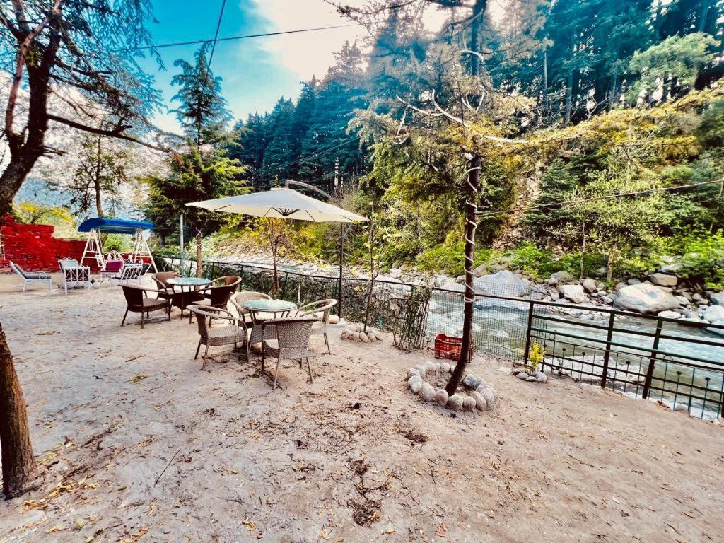 Nadi Kinare , Mall Road Manali - A Riverside Resort M 62305-50300 Екстер'єр фото
